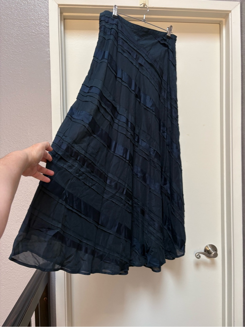 Soft Surroundings Silk Tiered Flowy Maxi Skirt Navy Blue Women's Medium Boho - Picture 3 of 8